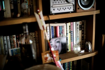 Des livres et DVD dans l'appartement d'un Japonaise morte chez elle et retrouvée deux semaines plus tard à Yokohama, le 21 Juin 2017