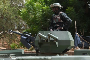Un soldat nigérien dans un véhicule blindé à Niamey, le 7 juillet 2019.