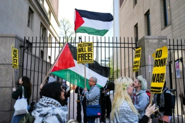 Des manifestants pro palestiniens à l'université Columbia, le 22 avril 2024