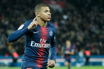Kylian Mbappé ouvre le score lors de la victoire du PSG à domicile face à Lille 2-1 en 12e journée de L1 le 2 novembre 2018