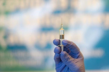 Les pays pauvres auront-ils accès à un vaccin contre le Covid-19? La question se pose après l'annonce de Pfizer et BioNTech cette semaine sur un vaccin qu'ils développent, "efficace à 90%"