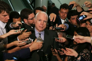 Photo d'archive du sénateur américain John McCain après une réunion à huis-clos au sujet de la Syrie au Capitol à Washington aux Etats-Unis, le 3 septembre 2013