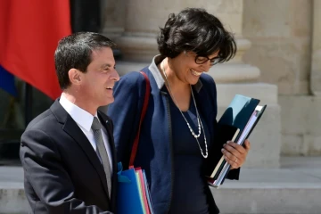 Le Premier ministre Manuel Valls et la ministre du Travail Myriam El Khomri, le 25 mai 2016 à Paris