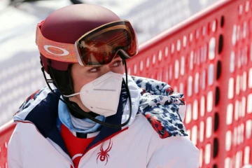 La déception de l'Américaine Mikaela Shiffrin après son parcours raté en slalom aux Jeux de Pékin à Yanqing, le 9 février 2022 