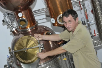 La première distillerie légale de fruits tropicaux d'Europe (Photo : DR)