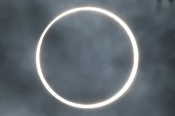 L'éclipse "cercle de feu" telle qu'elle a pu être osbervée depuis la ville indienne de Dindigul