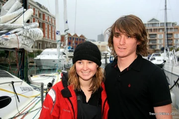 Abigael Sunderland et son frère Zac à Cape Town en mai 2010 (Photo Trevor Wilkins)