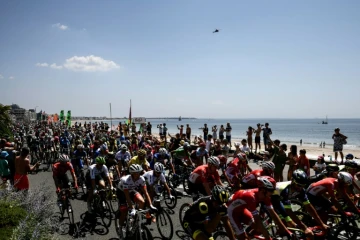 Le péloton du Tour de France, au départ de La Baule, va rallier Sarzeau, terme de la 4e étape, le 10 juillet 2018