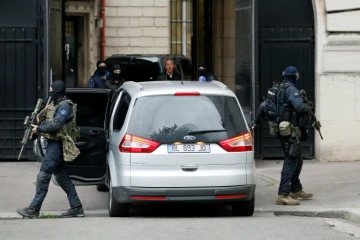 Le convoi transportant  Salah Abdeslam à son arrivée au palais de justice le 20 mai 2016 à Paris
