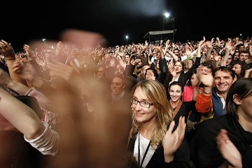 Mercredi 4 Août 2010

Sakifo concert de Féfé