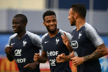 Le milieu Thomas Lemar (c) lors d'une séance d'entraînement des Bleus au stade d'Istra, le 23 juin 2018 
