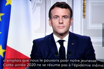 Allocution télévisée du président Emmanuel Macron lors de ses voeux aux Francais, le 31 décembre 2020 