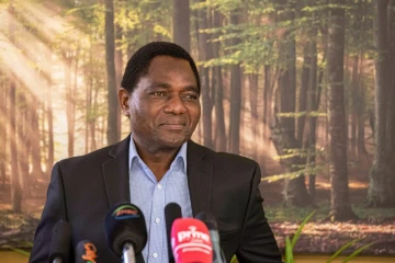 Le nouveau président de la Zambie, Hakainde Hichilema, lors de son premier discours chez lui à Lusaka, le 16 août 2021
