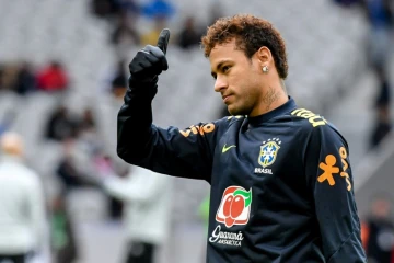 L'attaquant Neymar ouvre le score sur penalty pour le Brésil face au Japon en Amical, le 10 novembre 2017 à  Villeneuve-d'Ascq 
