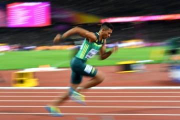 Le Sud-Africain Wayde Van Niekerk lors de la finale du 400 m des Mondiaux, le 8 août 2017 à Londres