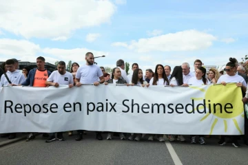 Marche blanche en mémoire de Shemseddine le 12 avril 2024 à Viry-Châtillon, en Essonne