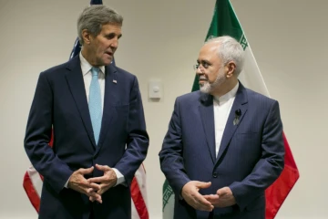 Le secrétaire d'Etat américain John Kerry et son homologue iranien Javad Zarif, à New York le 26 septembre 2015