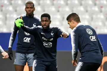 Le central Samuel Umtiti avec ses coéquipiers lors d'une séance d'entraînement des Bleus au Stade de France, le 24 mars 2019, à la veille d'affronter l'Islande