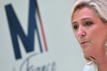 Marine Le Pen, candidate du Rassemblement national à la présidentielle, lors d'une conférence de presse à Paris le 13 avril 2022