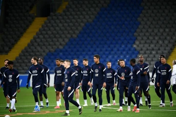 Arrivée des Bleus au stade Astana Arena de Noursoultan, au Kazakhstan, pour un entraînement, le 27 mars 2021