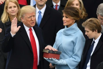 Donald Trump prête serment au Capitole, à Washington, le 20 janvier 2017