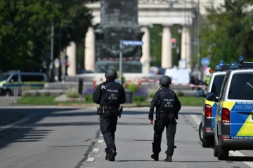 Des policiers sécurisent la zone après une fusillade à Munich, dans le sud de l'Allemagne, le 5 septembre 2024