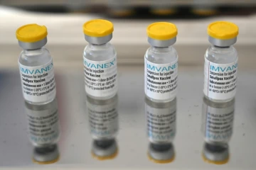 Doses de vaccin Imvanex contre le mpox, du laboratoire Bavarian  Nordic, prises en photo le 10 août 2022 à Marseille dans un centre de vaccination