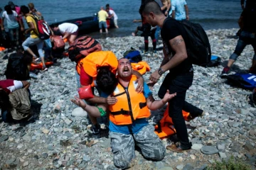 Un réfugié syrien arrivé sur l'île grecque de Lesbos le 7 septembre 2015
