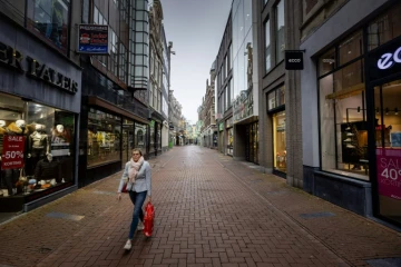 L'Europe durcit ses mesures à l'approche des fêtes