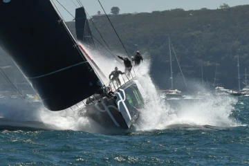 Le super-maxi australien Perpetual Loyal au départ de la Sydney-Hobart le 26 décembre 2016 à Sydney