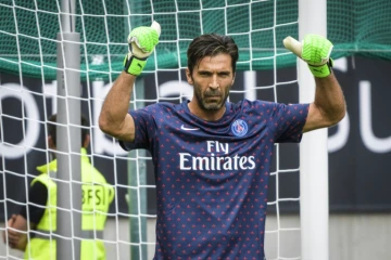 Le nouveau gardien du Paris Saint-Germain, l'Italien Gianluigi Buffon, avant la rencontre en amical face au Bayern Munich, à  Klagenfurt, en Autriche, le 21 juillet 2018