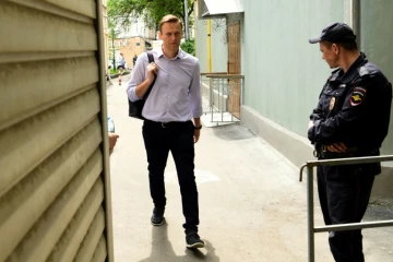 L'opposant russe Alexeï Navalny arrive au tribunal à Moscou, le 15 mai 2018