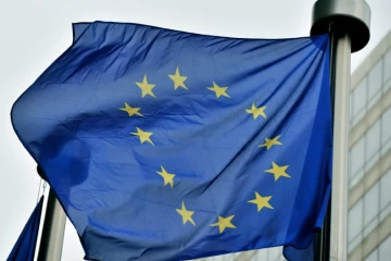 Le drapeau européen flotte au siège de la Commission européenne, à Bruxelles