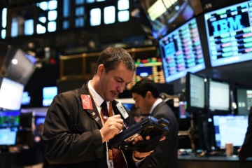 Les marchés américains dévissaient de plus de 5% sur les contrats à terme alors que le candidat républicain Donald Trump consolide son avance sur sa rivale 