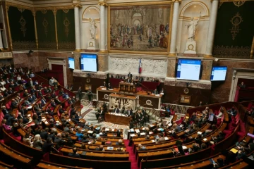 Sept députés et sept sénateurs se retrouvent jeudi à l'Assemblée pour tenter de s'entendre sur une version commune du budget de l'Etat