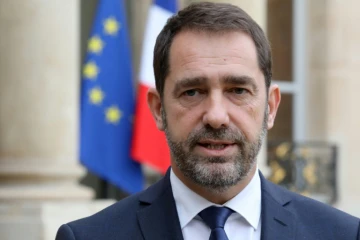 Le porte-parole du gouvernement Christophe Castaner s'adresse à la presse à l'Elysée, le 20 novembre 2017 à Paris