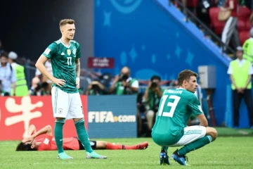 Les attaquants allemands Marco Reus et Thomas Müller éliminés par la corée du sud, à l'issue de leur défaite à Kazan, le 27 juin 2018 