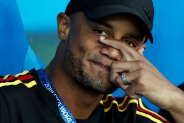 Le capitaine belge Vincent Kompany sur le banc durant le match contre le Panama à Sotchi, le 18 juin 2018