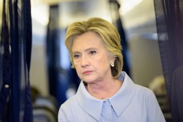 La candidate démocrate à la Maison Blanche Hillary Clinton à bord de son avion de campagne, le 5 septembre 2016