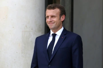 Le président français Emmanuel Macron sur le perron de l'Elysée le 6 juin 2018