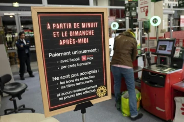 Une caisse automatique dans un supermarché à Lyon, le 15 mars 2019