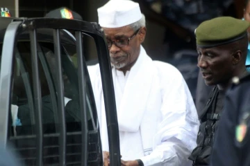 L'ex-président tchadien Hissène Habré (en blanc), le 2 juillet 2013 à Dakar