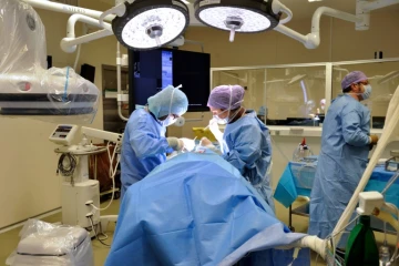 L'ARS d'Ile-de-France a donné l'ordre ferme aux hôpitaux et cliniques franciliens de déprogrammer 40% de leurs activités médicales et chirurgicales