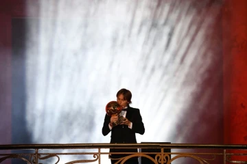 Le Croate Luka Modric désigné vainqueur du Ballon d'Or 2018 à Paris, le 3 décembre 