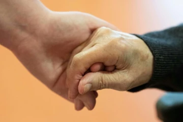 Geste "d'humanité" ou "franchissement éthique": les députés se sont lancés mardi dans des débats acharnés sur "l'aide à mourir", le cœur du projet de loi dédié à la fin de vie