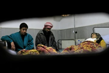 Des Kurdes syriens soignés à l'hôpital d'Afrine, enclave du nord-ouest de la Syrie, visée par une offensive militaire de la Turquie et de rebelles syriens, le 30 janvier 2018
