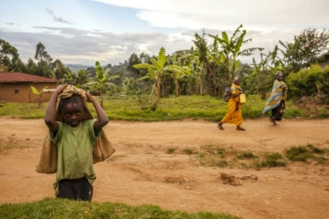 Des villageois le 10 novembre 2016 à Kyala dans la province du Nord-Kivu