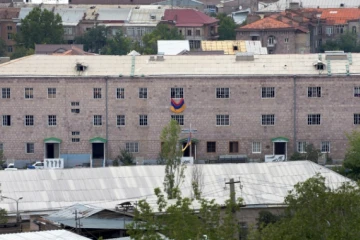 Vue sur le commissariat de police à Erevan le 30 juillet 2016 où ont été retranchés pendant deux semaines des opposants armés