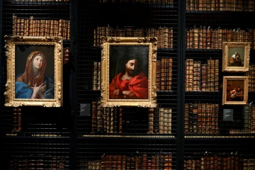 La bibliothèque-musée Inguimbertine, dans l'ancien hôtel-Dieu de Carpentras, le 19 avril 2024 dans le Vaucluse