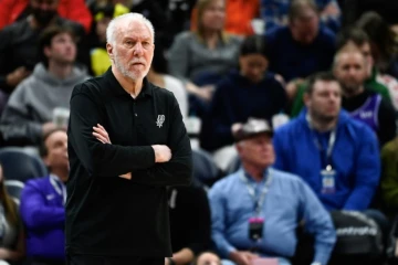 L'entraîneur Gregg Popovich des San Antonio Spurs lors d'un match de NBA contre le Utah Jazz, à Salt Lake City, le 25 février 2024